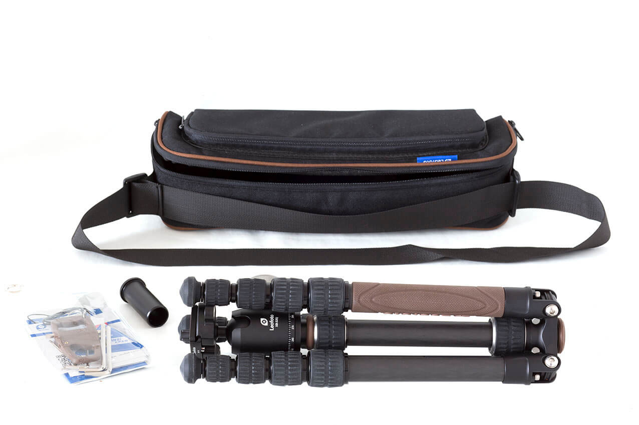 Trípode compacto Leofoto con bolsa de transporte para viaje